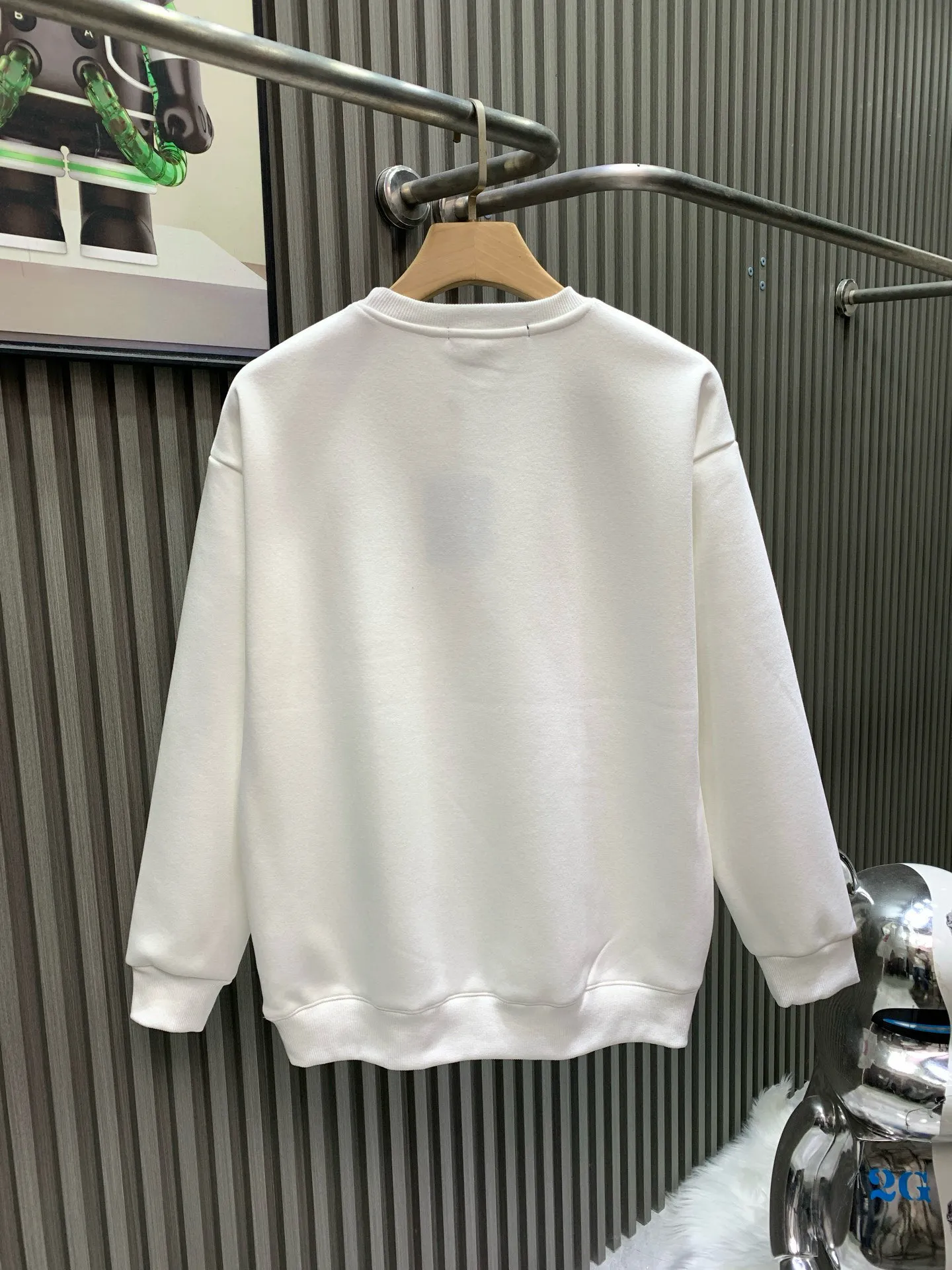 🅿️250 white